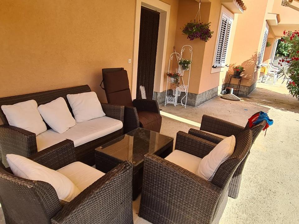 Apartma Jela Metajna