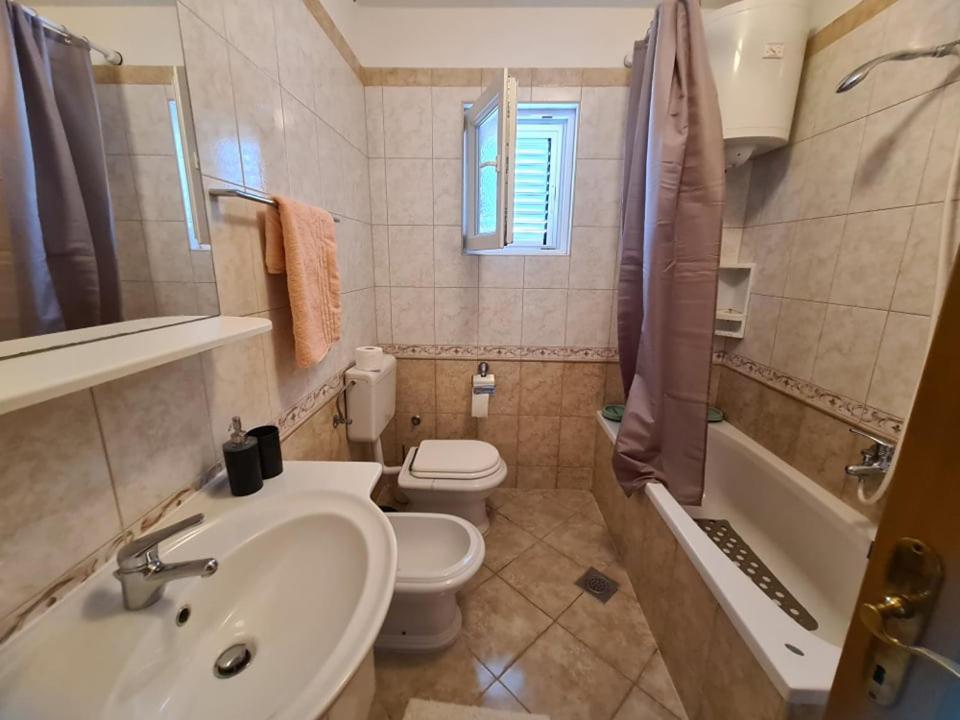Jela Apartma *