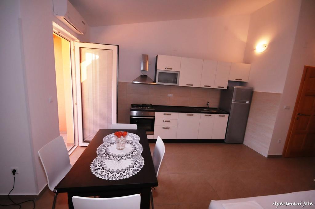 Apartma Jela Metajna